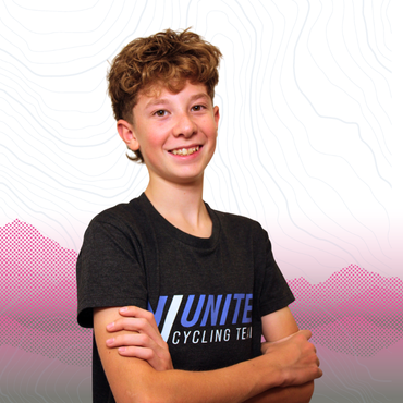 Porträt von Till Tanneberger im Teamtrikot.